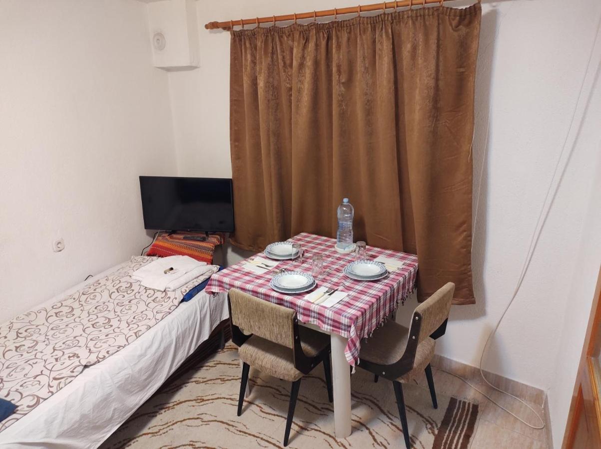 Guest House Πρίλεπ Εξωτερικό φωτογραφία